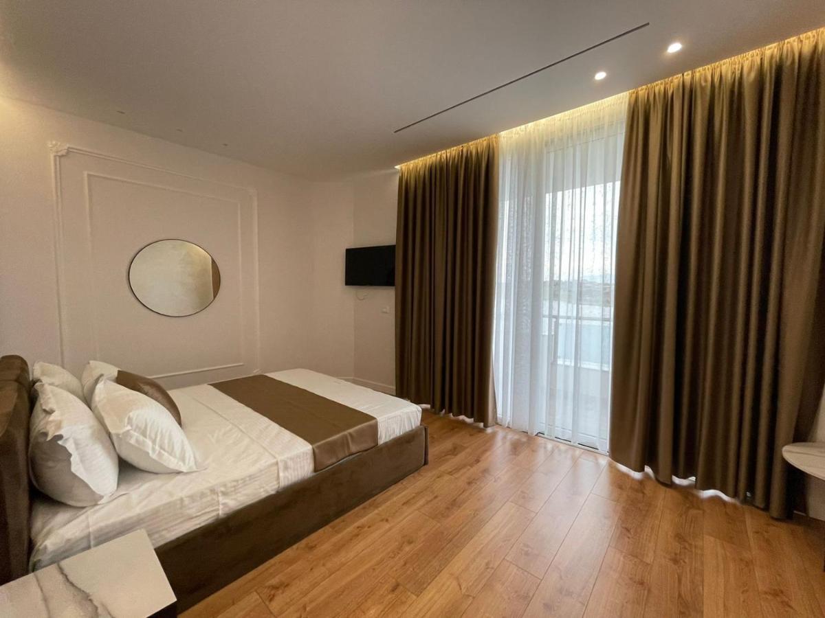 Hotel Ujvara Belsh Εξωτερικό φωτογραφία