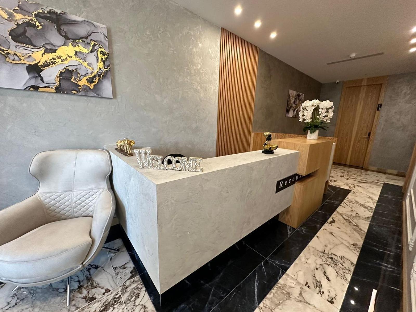 Hotel Ujvara Belsh Εξωτερικό φωτογραφία