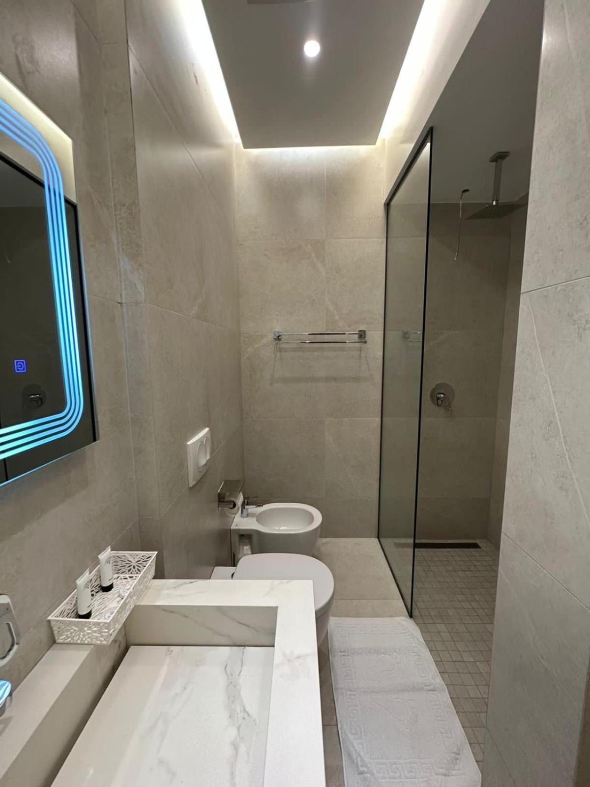 Hotel Ujvara Belsh Εξωτερικό φωτογραφία